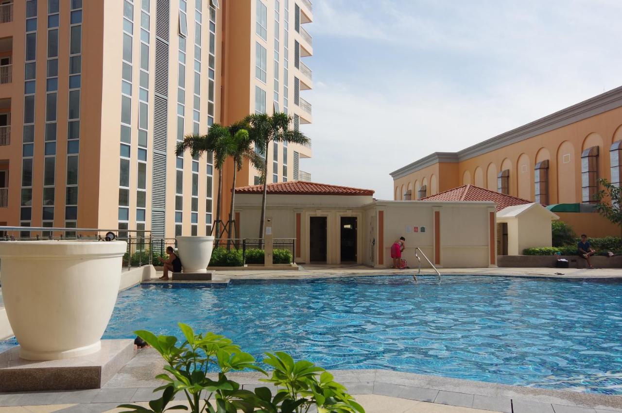 Aparthotel Luxe In Venice Taguig Exterior foto